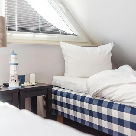 Haus Charlotte - #71428 Prázdninový dům Zingst